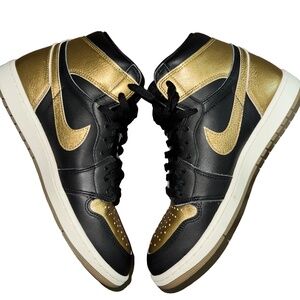 SZ 11 Jordan 1 High Black and Gold